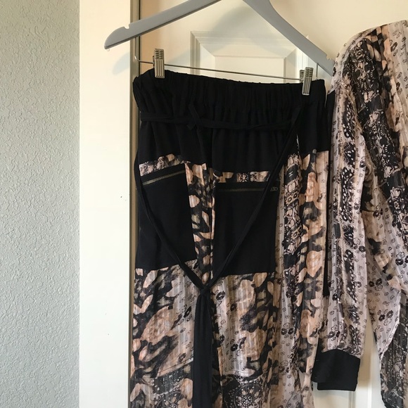 Pants suit - Picture 4 of 6